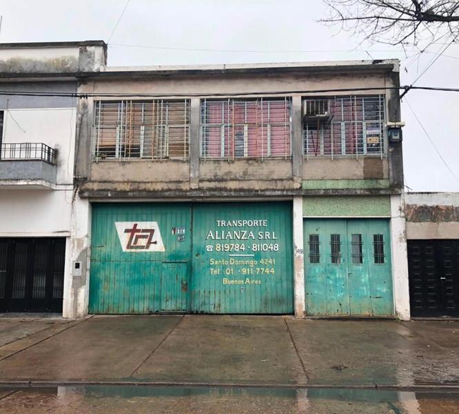 venta galpon moreno 3400 900m2 oficinas