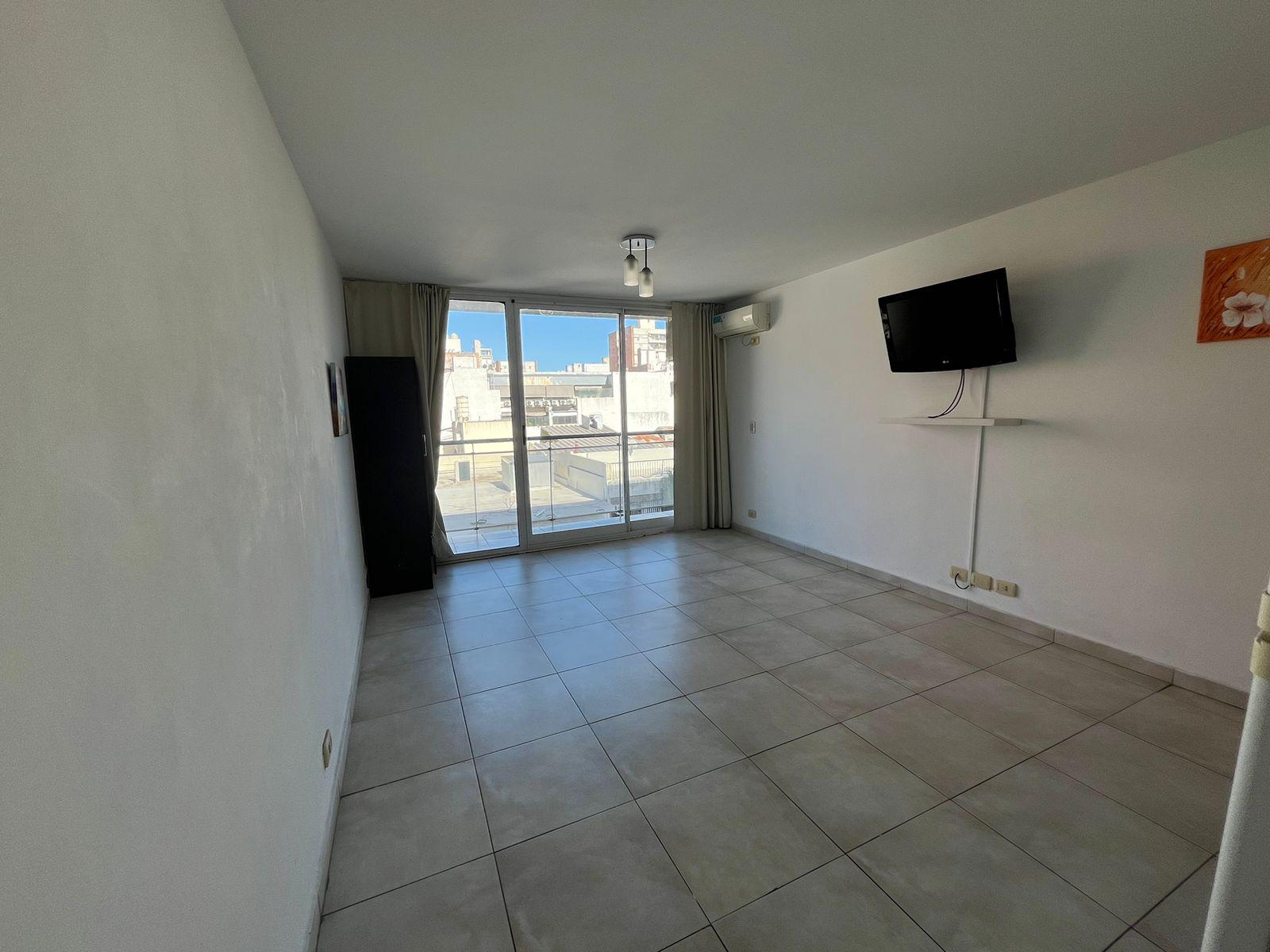 Alquiler departamento monoambiente en Barrio Lourdes