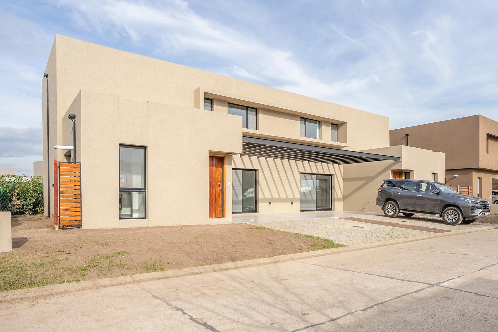 venta casa tipo duplex condos don mateo funes