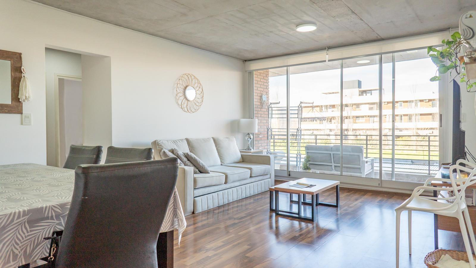 Venta departamento dos dormitorios balcon tierra nueva fisherton cocheras