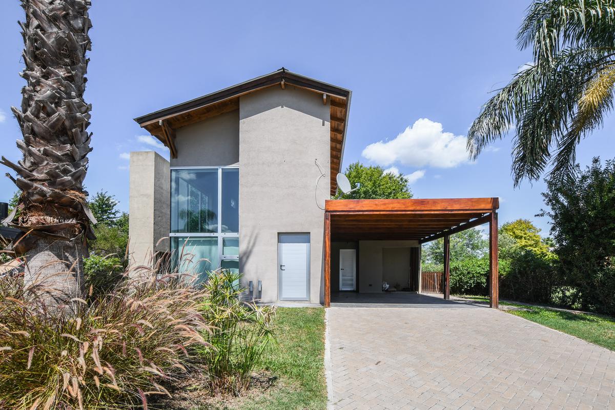 Venta Casa  4 dormitorios Funes Miraflores Funes Hills
