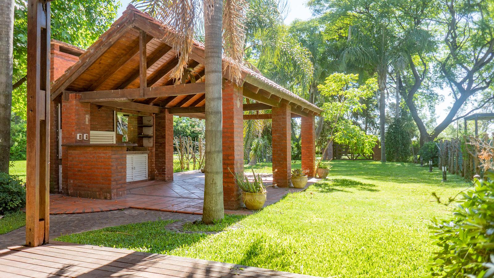 venta casa tres dormitorios barrio privado pueblo esther