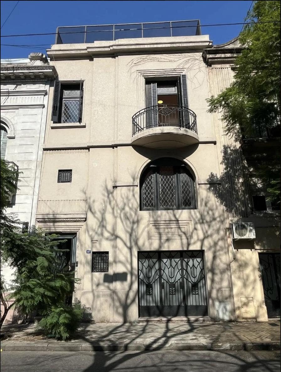 Casa 250 m2 con 5 dormitorios 3 baños terraza con parrilla