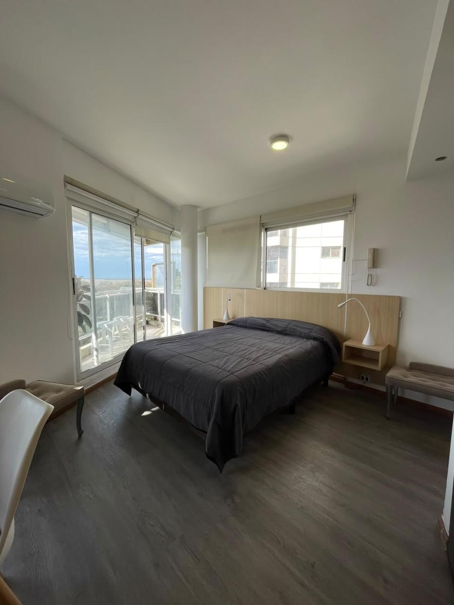 Venta departamento monoambiente zona rio