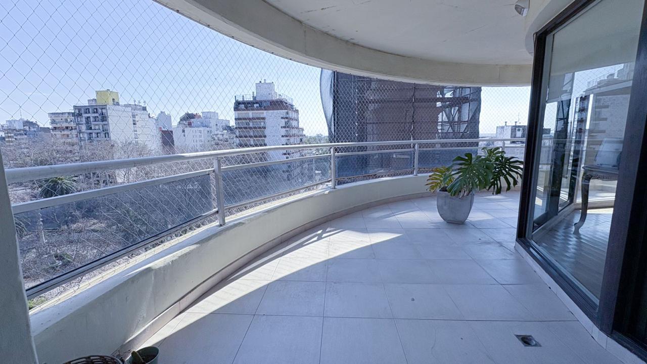 Venta departamento 3 dormitorios cochera centro